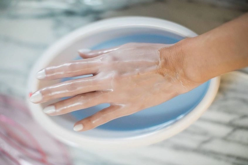 Manicure parafinowy 